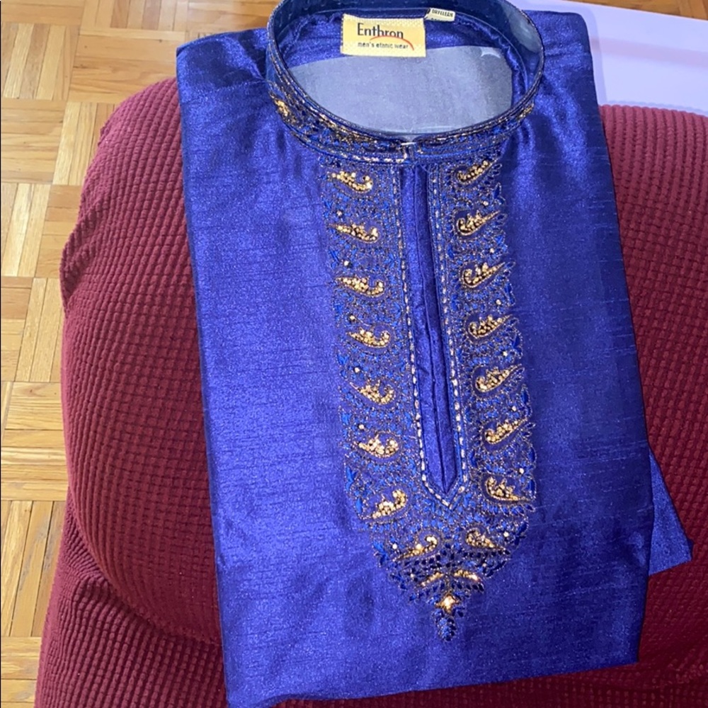 Men’s Indian Gurtha top